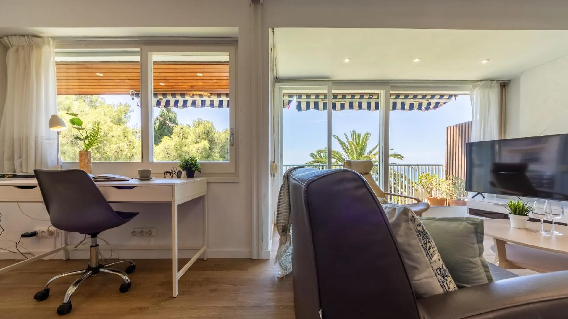 Verd I Blau - Apartament Amb Piscina Таррагона
